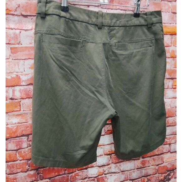 Lululemon Shorts Mens Green Mid Rise Slim Stretch Athletic Fit Performance - Picture 2 of 10